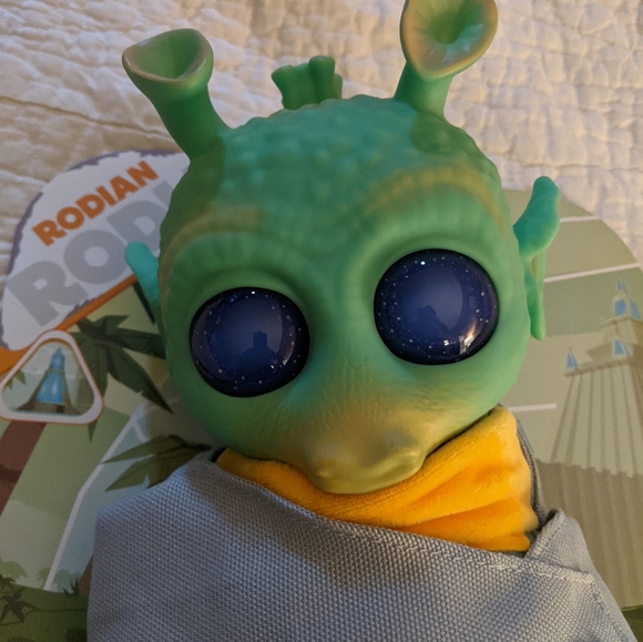 Star Wars Galactic Pals - Rodian - Picture 2 of 3